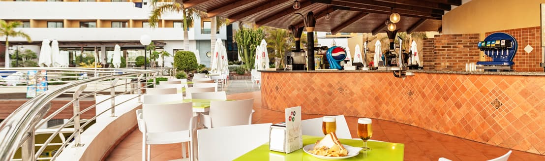 Bar Choza Hotel Be Live La Niña Bar Choza Hotel Be Live La Niña