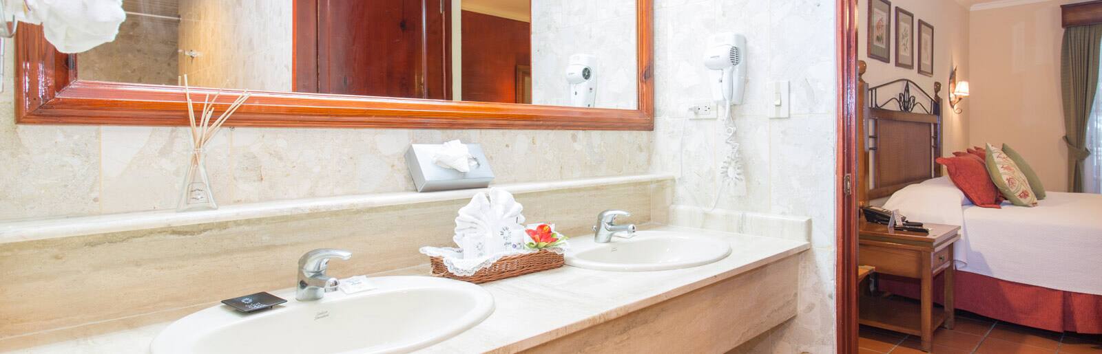 Baño de la habitación del hotel Be Live Collection Marien Baño de la habitación del hotel Be Live Collection Marien