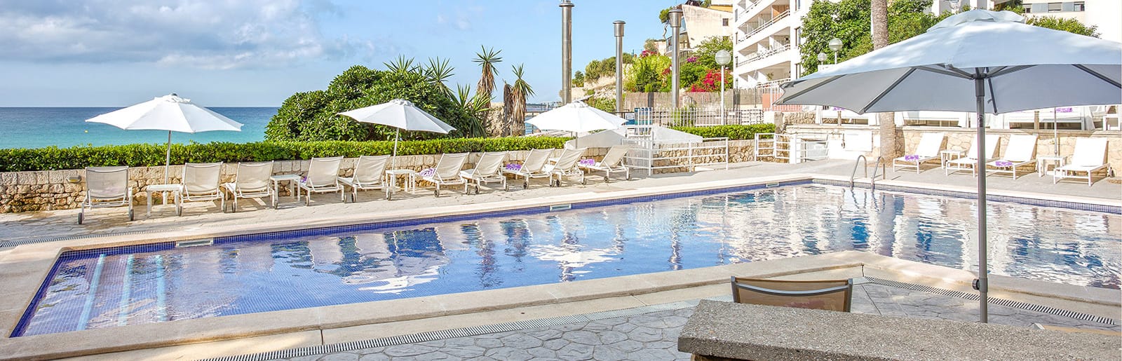Piscina del Hotel La Cala Mallorca Piscina del Hotel La Cala Mallorca