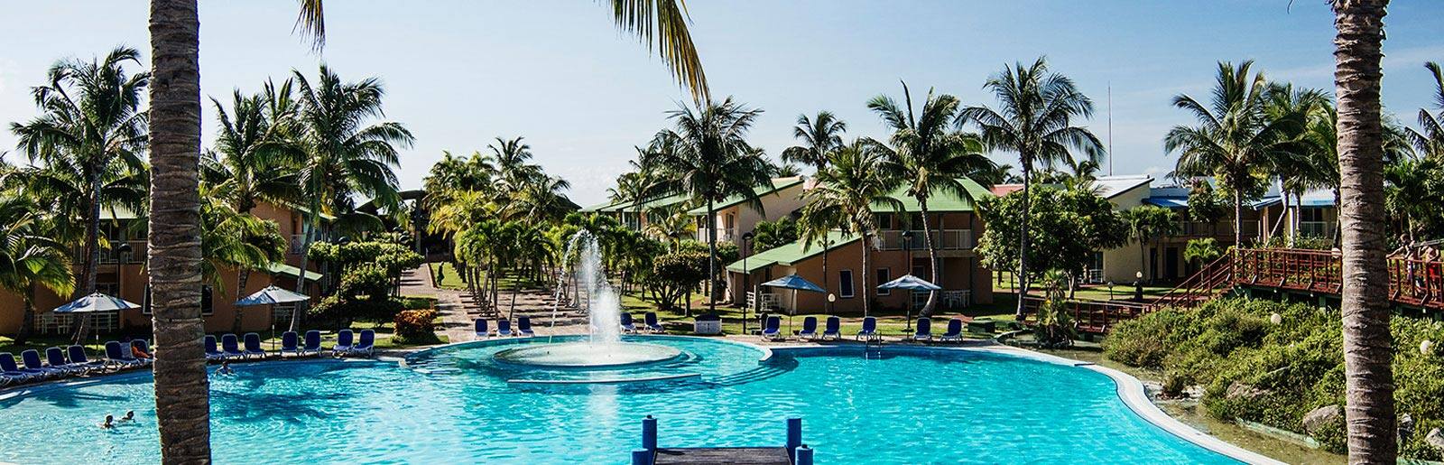Piscinas, Be Live Experience Turquesa Piscinas, Be Live Experience Turquesa