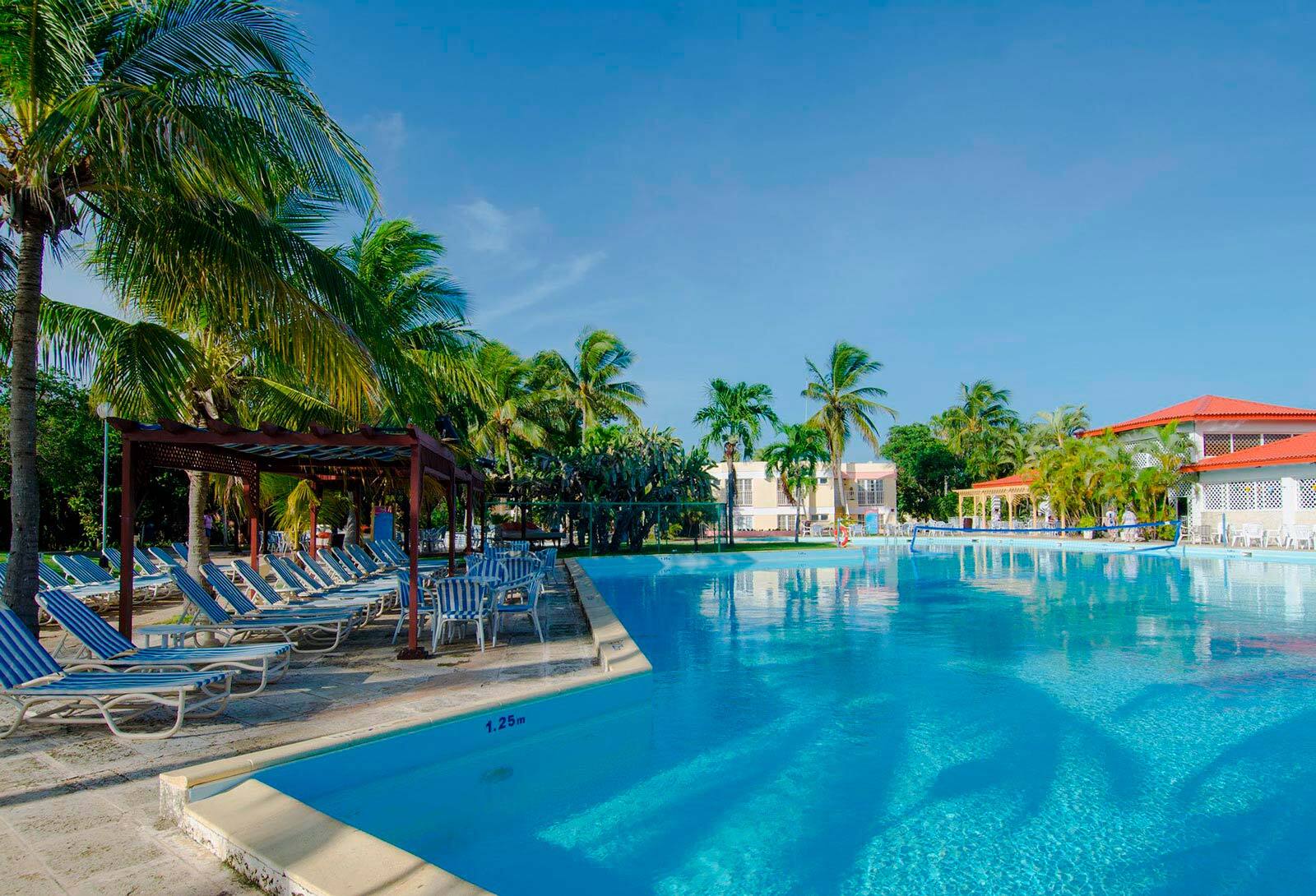 Be Live Adults Only Los Cactus solarium piscina Be Live Adults Only Los Cactus solarium piscina