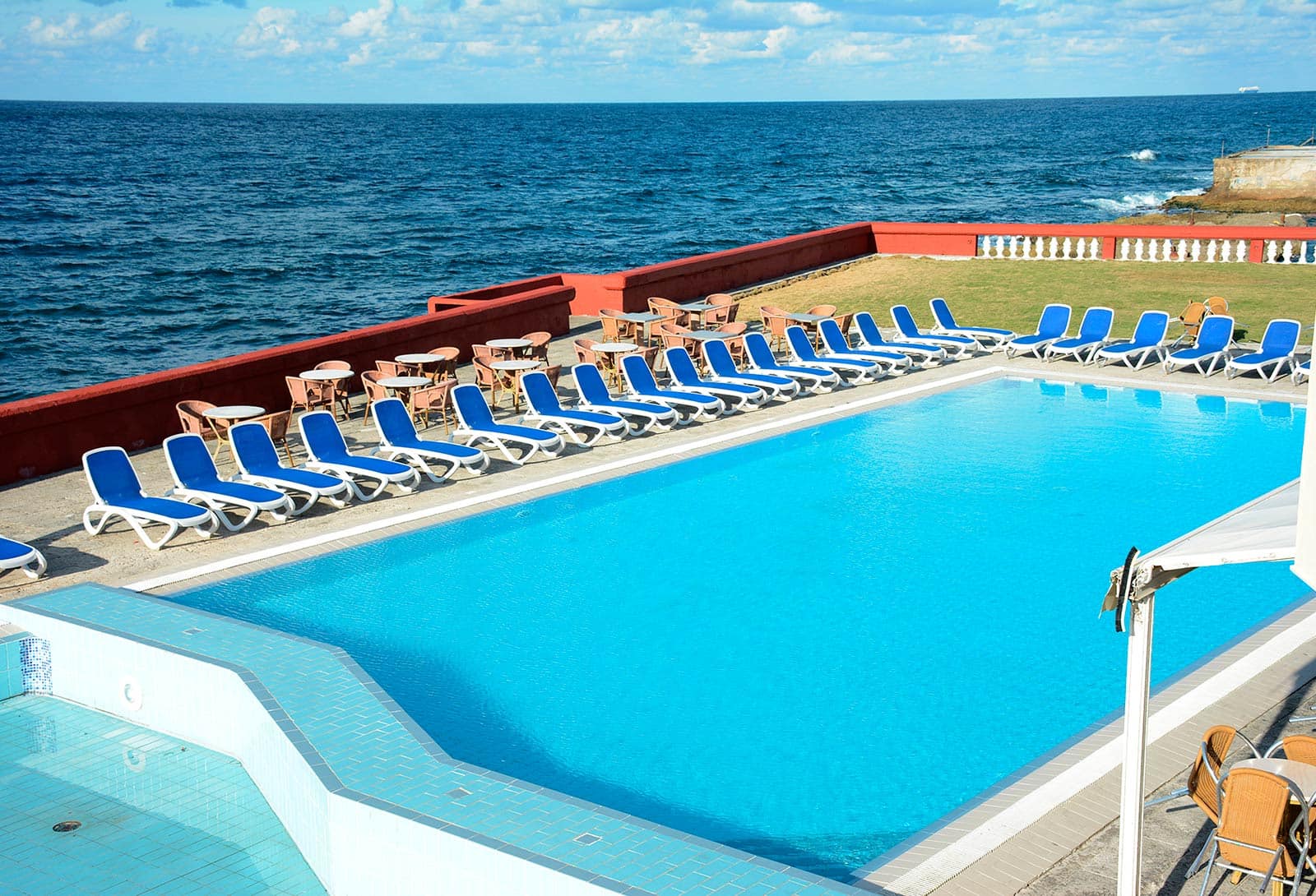 FT@Piscina del hotel Chateau Miramar by Be Live FT@Piscina del hotel Chateau Miramar by Be Live