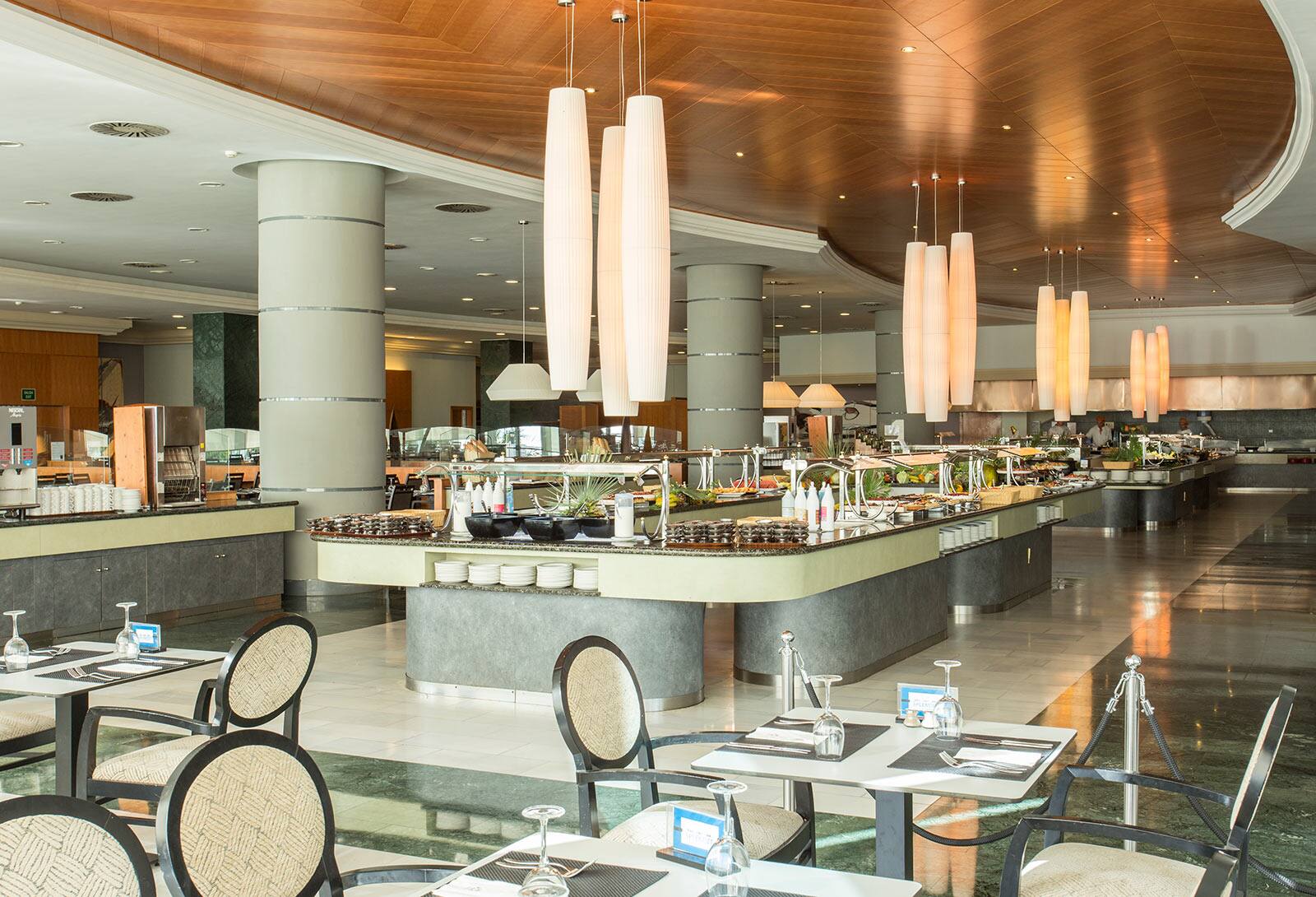 Buffet, Be Live Family Costa Los Gigantes Buffet, Be Live Family Costa Los Gigantes